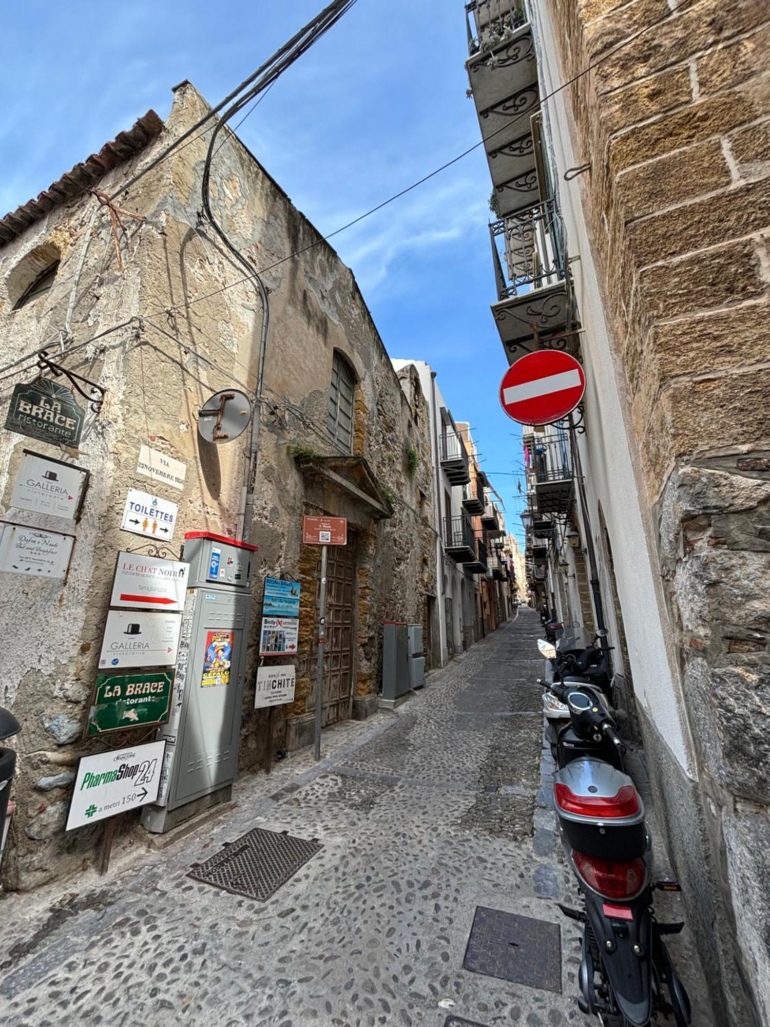 November House Cefalu Exterior photo